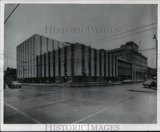 1962 Press Photo Exterior of Milwaukee Journal , Milwaukee, Wisconsin - Historic Images