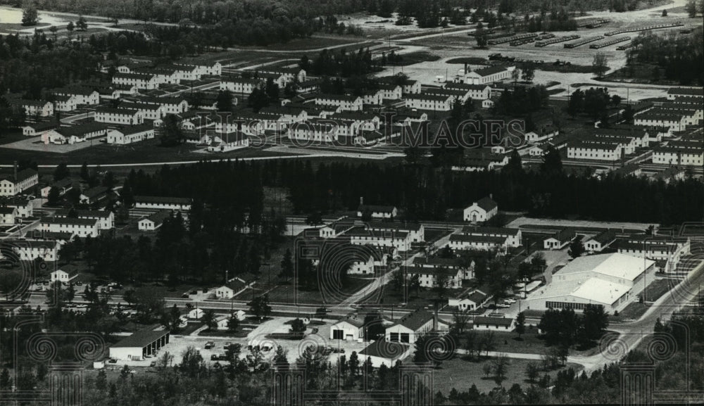 1980 Press Photo Buildings at Fort McCoy to contain Cuban refugees - mja91220 - Historic Images