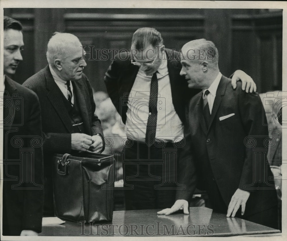 1966 Press Photo Baseball suit: Earl Jinkinson, Bowie Kuhn, and Willard Stafford - Historic Images