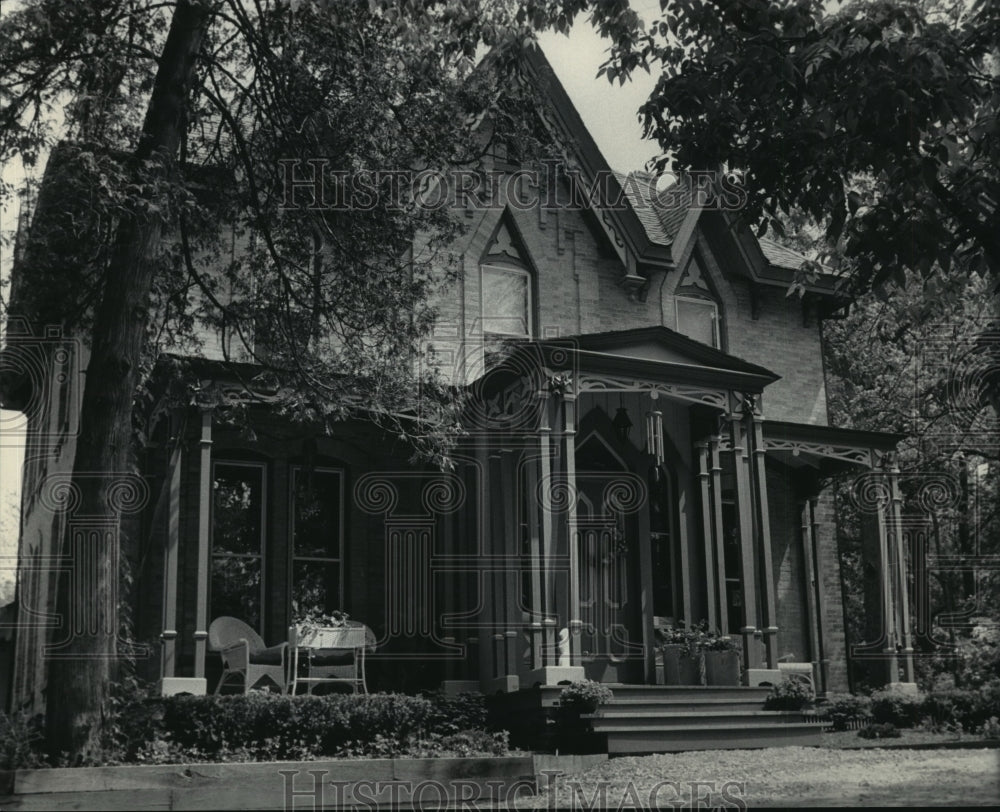 1983 Victorian-Gothic-Revival Home Of The Lewcocks In Delafield - Historic Images