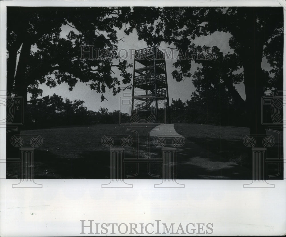 1978 Lapham Peak Park, Delafield, Wisconsin-Historic Images