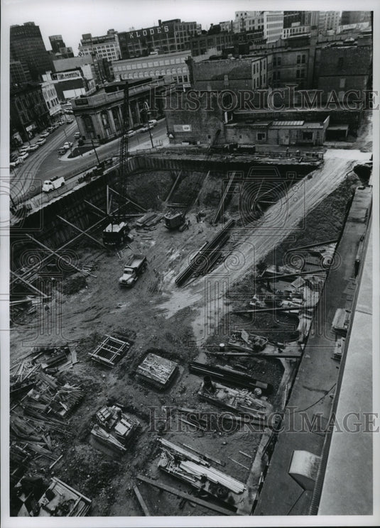 1960 New Building Construction; The Milwaukee Journal - Historic Images