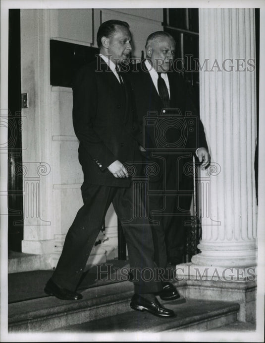1960 Press Photo Andrew Cordier and General Dag Hammarskjold in New York - Historic Images