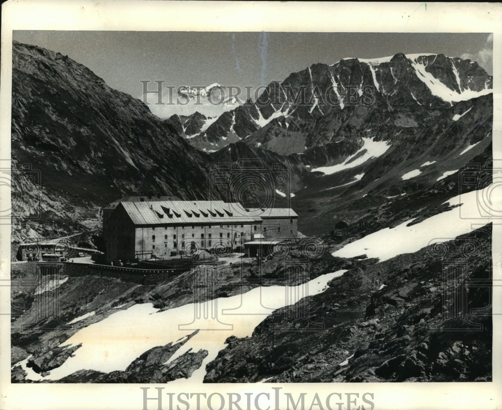 1973 Press Photo Augustinian Monastery in the Swiss Alps - mja92381-Historic Images