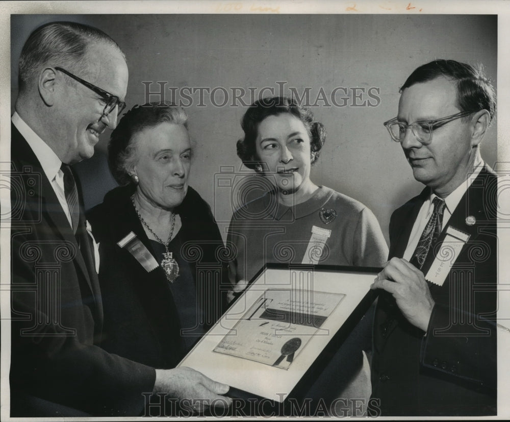 1959 Press Photo Distinguished service awards went to four Milwaukeeans. - Historic Images