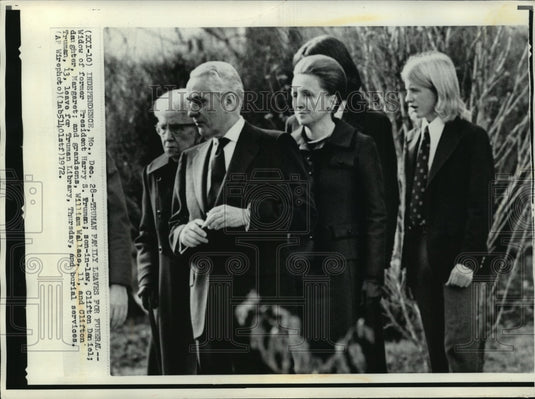 1972 Press Photo Truman Family leaves for funeral of Harry S. Truman - mja92580 - Historic Images