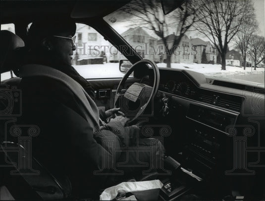 1993 Driver Brenda Dandy Who Complained About Sears Brake Repair - Historic Images