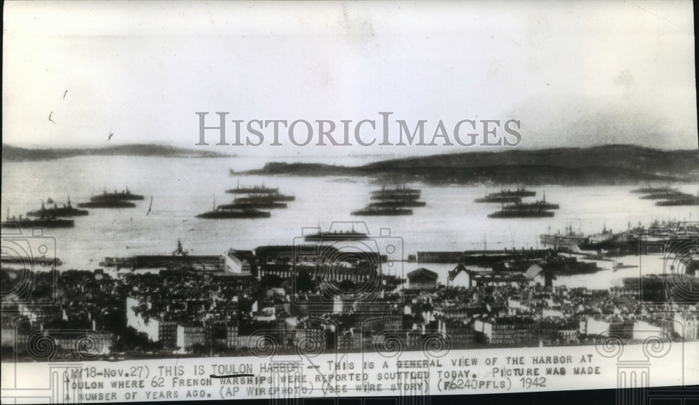 1942 Press Photo View of Toulon Harbor filled with boats, France - Historic Images