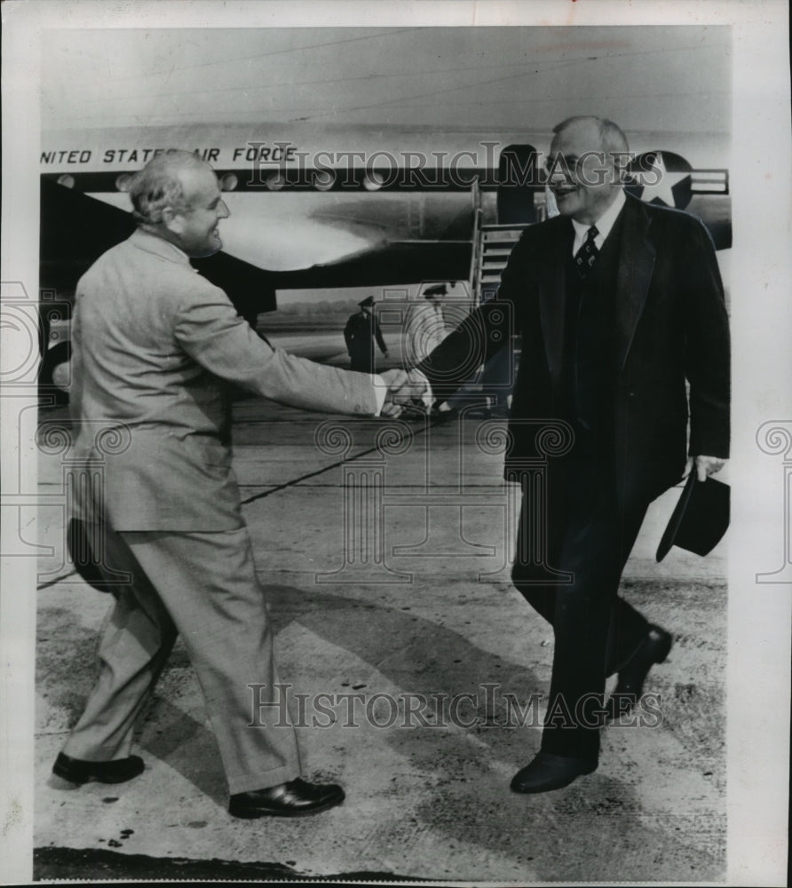 1953 Press Photo Secretary of State Dulles greets special assistant Arthur Dean - Historic Images