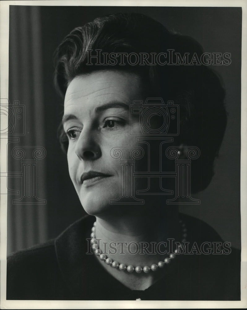 1965 Press Photo Lady Dean, wife of the new British ambassador Sir Patrick Dean - Historic Images