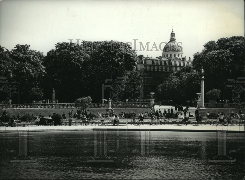 1975 Luxembourg Gardens, Paris, France-Historic Images