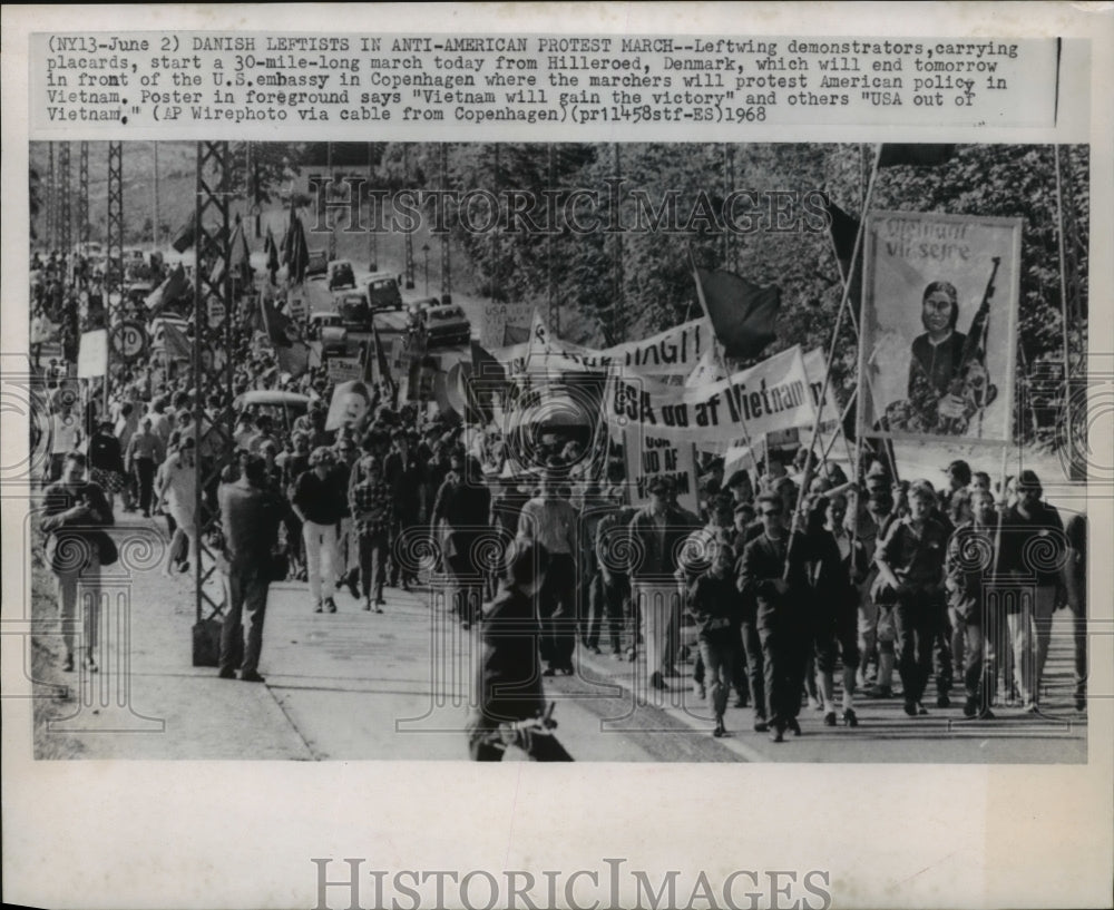 1968 Press Photo Hiileroed, Denmark Demonstrators carry Placards - mja93844 - Historic Images