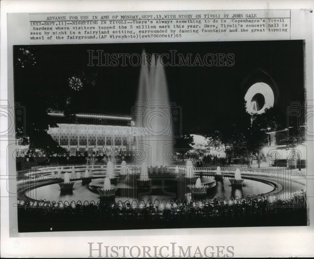 1965 Press Photo Copenhagen&#39;s Tivoli Garden fountain at night - mja93862-Historic Images
