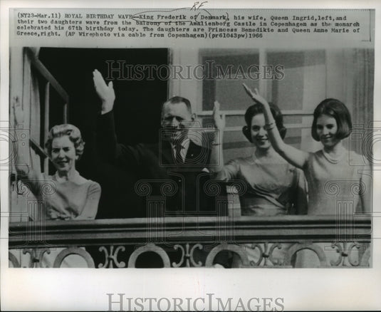 1966 Press Photo King Frederik & Family, Amalienborg Castle, Copenhagen, Denmark - Historic Images