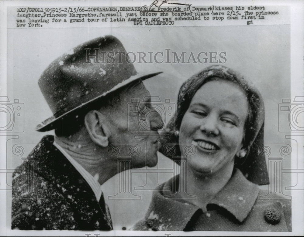 1966 Press Photo King Frederick, of Denmark, bids farewell to Princess Margrethe-Historic Images