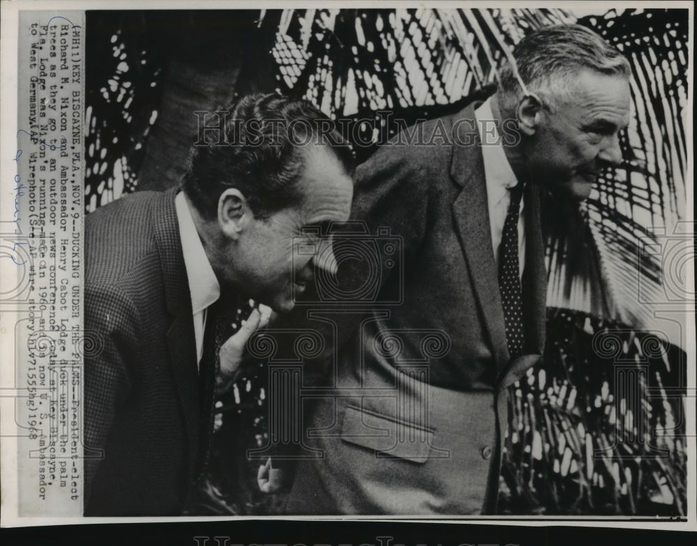1968 Press Photo Richard Nixon and Ambassador Henry Lodge in Biscayne, Florida-Historic Images