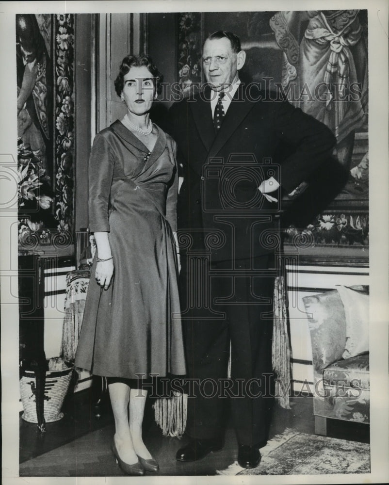 1960 Press Photo Denmark&#39;s King Frederik and Queen Ingrid pose - mja94677- Historic Images