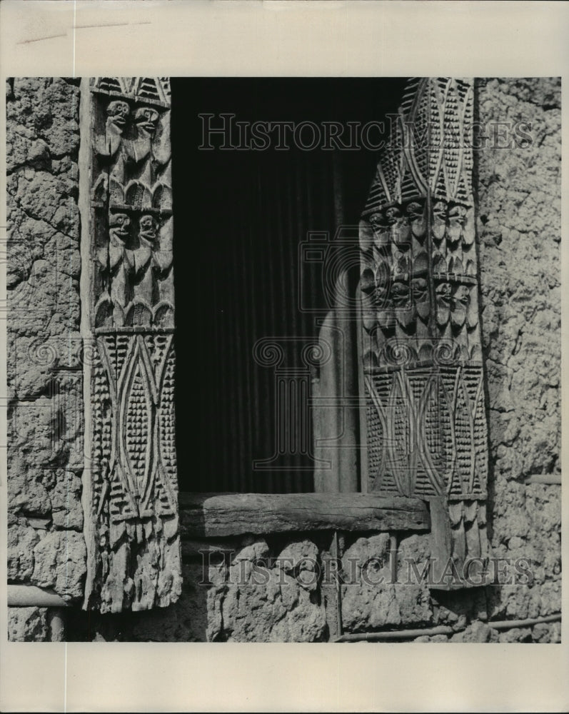 1959 Press Photo Nigerian Temple Carving - mja94728-Historic Images