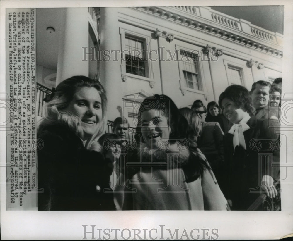 1968 Press Photo Tricia Nixon and Luci Johnson Nugent Guide White House Tour - Historic Images