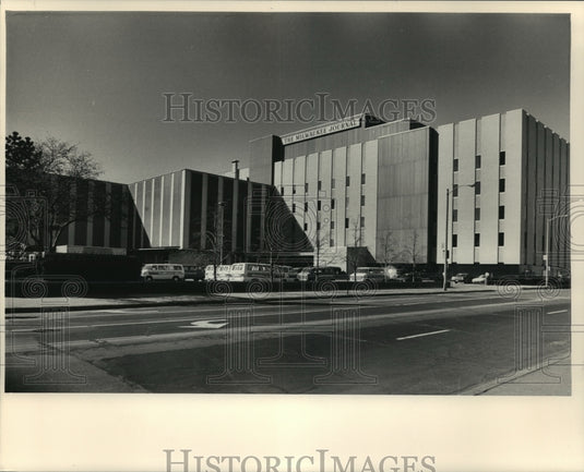 1987 Press Photo Milwaukee Journal Building, Exterior - mja95232 - Historic Images