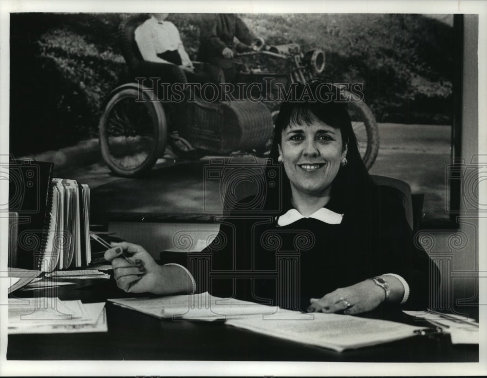 1990 Press Photo Kathleen Demitros VP of marketing at Harley-Davidson, Inc. - Historic Images