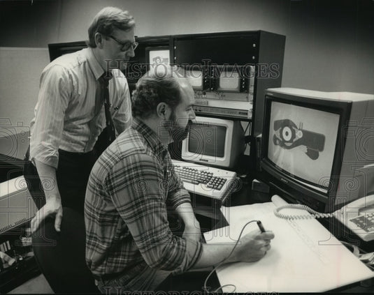1988 Press Photo Employees worked with ArtStar computer system in New Berlin, WI - Historic Images