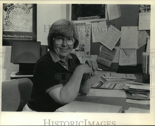 1984 Press Photo Academic Adviser at UWM, Sally Derrwaldt - mja95653 - Historic Images