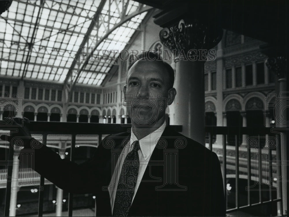 1991 Press Photo Cliff Deckard is in charge of US Secret Service in Wisconsin - Historic Images