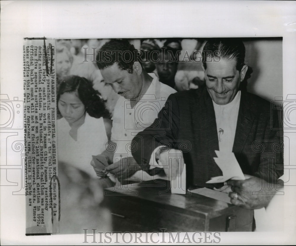 1956 Press Photo Panamanian presidential candidate Ernesto de la Guardia votes - Historic Images