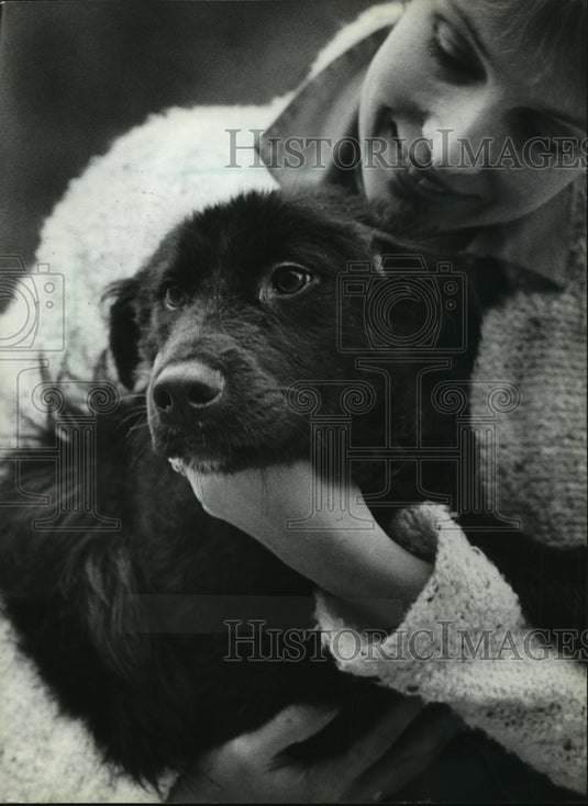 1983 Press Photo Sparky has found a home. - mja95942 - Historic Images