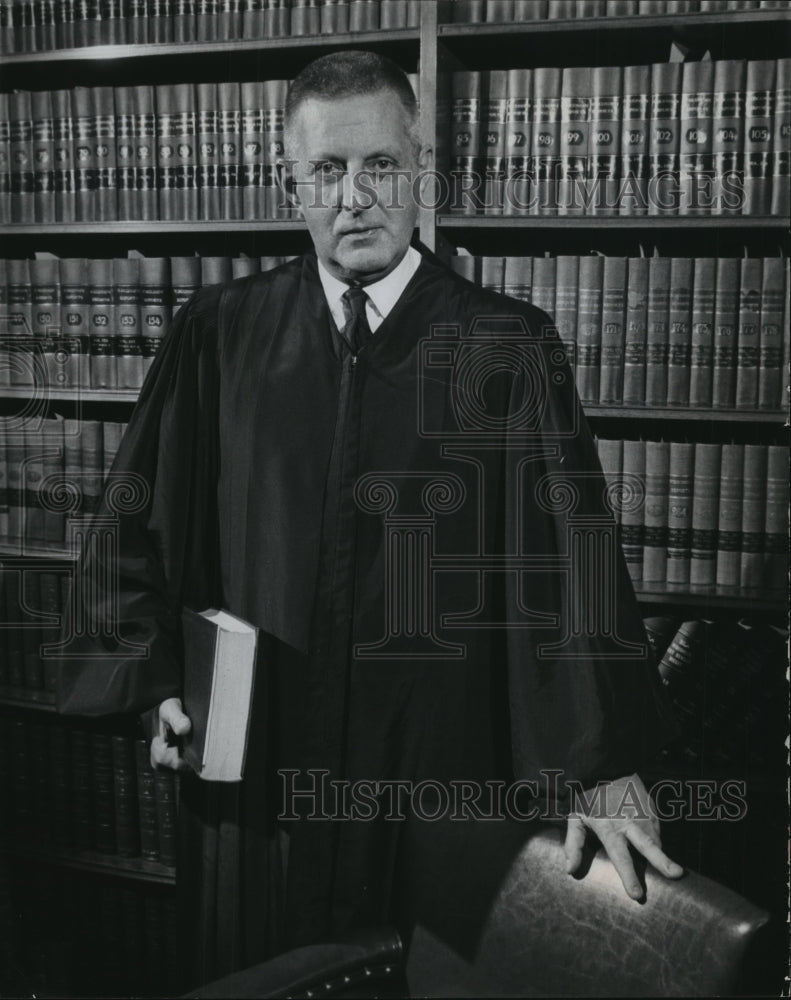 1989 Press Photo Philadelphia Circuit Judge John A. Decker - mja95985 - Historic Images