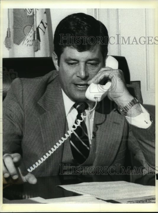 1983 Press Photo Dan Crane U.S Congress 19th District of Illinois - mja96040 - Historic Images