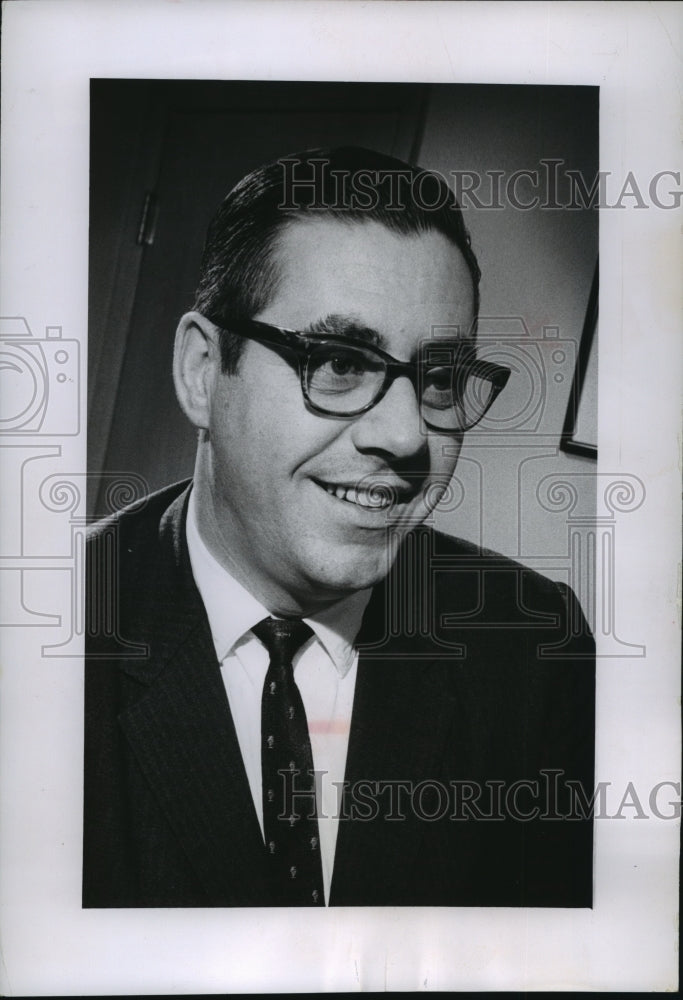 1968 Press Photo Thomas Dolan is Village President of Brown Deer - mja96636-Historic Images
