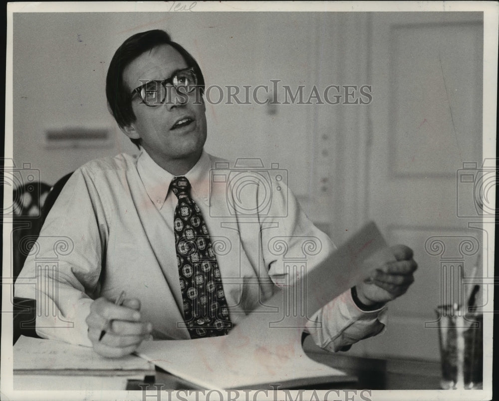 1977 Press Photo Oil and Chemical Magnate Pierre S. duPont IV - mja97168 - Historic Images