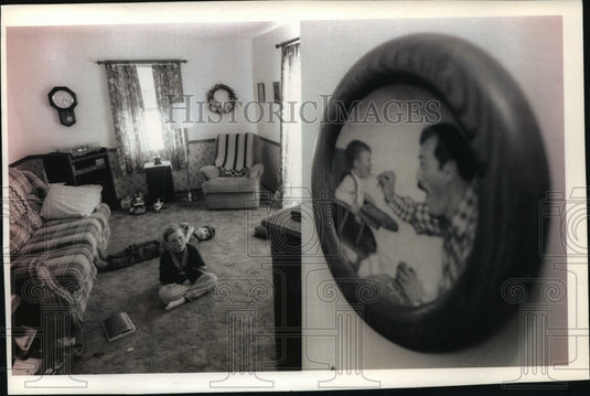 1993 Tony Dorn's family home-Historic Images
