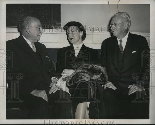 1953 Press Photo Du Pont family court testify, Chicago - mja97482 - Historic Images