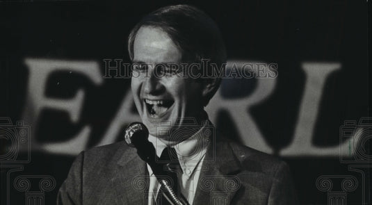 1983 Wisconsin Governor Earl at the State Democratic Convention-Historic Images