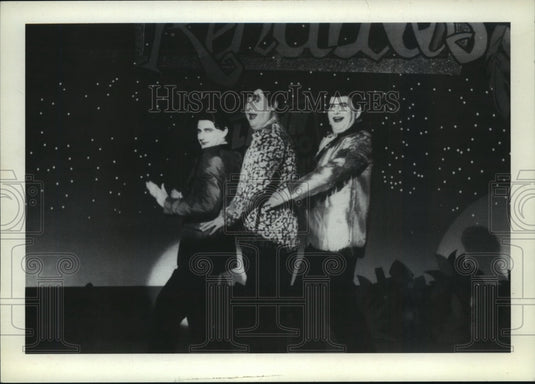 1992 Press Photo Three actors performing at Strictly Ballroom, Toronto Festival - Historic Images
