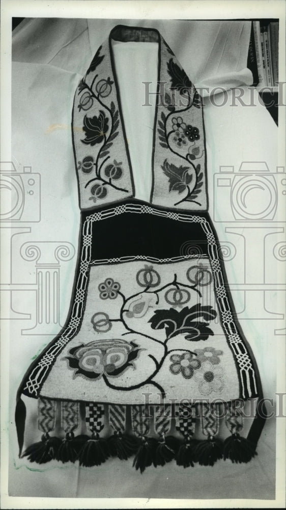 1982 Ojibwa bandolier bag as part of Milwaukee Museum&#39;s collection-Historic Images