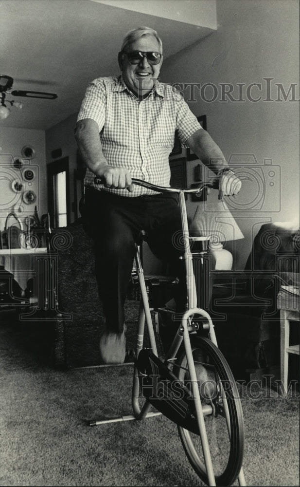 1987 Walter Dusold Stays Active After Heart Surgery - Historic Images