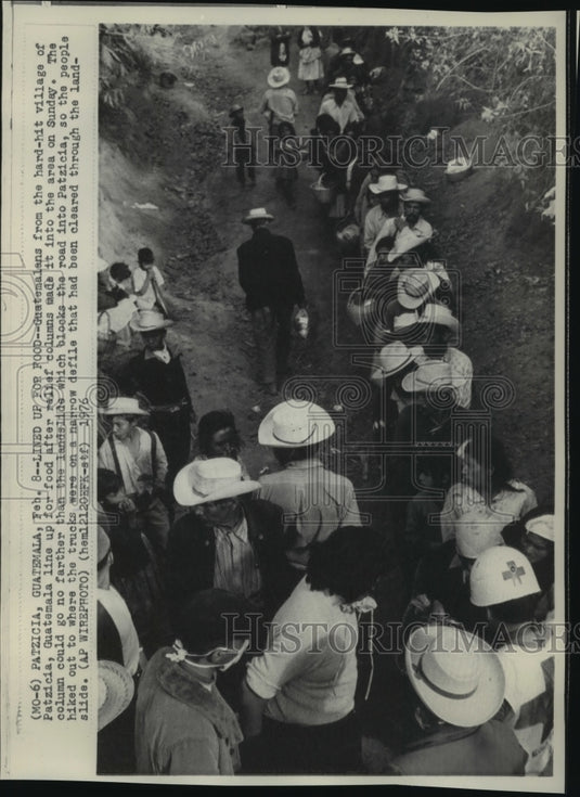 1976 Residents of Patzicia, Guatemala Hit By Quake and Landslide - Historic Images