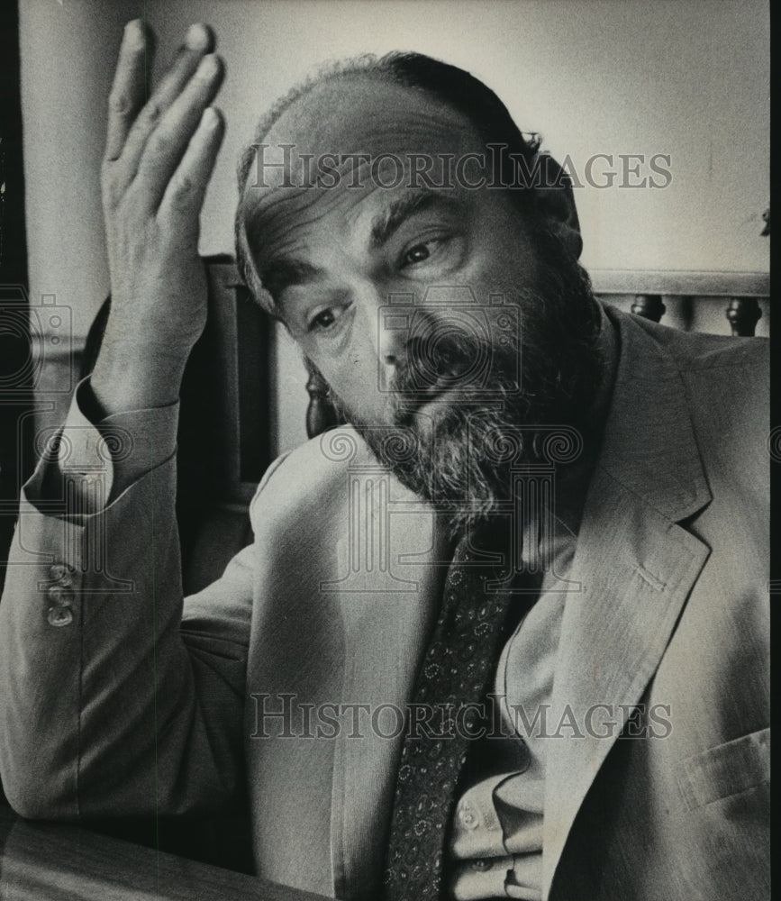 1976 Press Photo John Ehrlichman, author and former presidential adviser - Historic Images