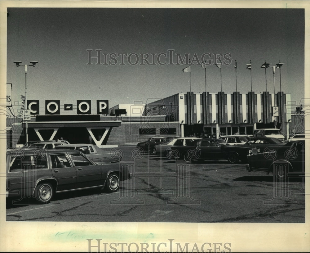 1983 Press Photo The main store of the Consumer&#39;s Cooperative in Eau Claire - Historic Images