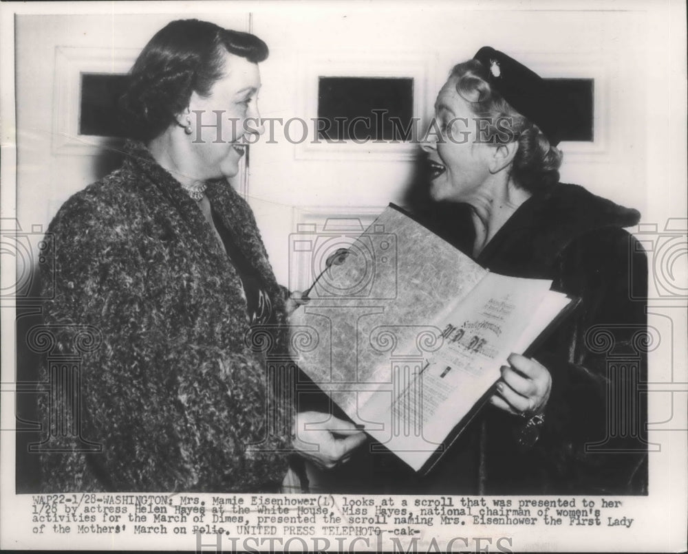1954 Press Photo Mrs. Eisenhower Takes Scroll From Helen Hayes at White House - Historic Images
