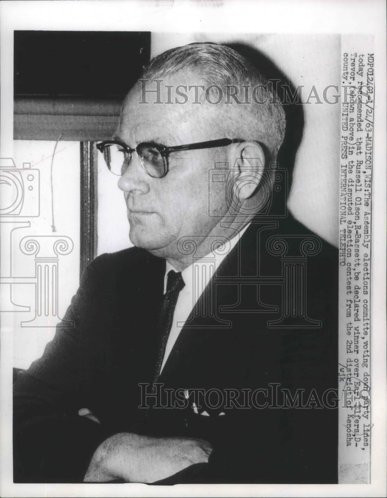 1968 Earl Elfers after being defeated by Russell Olson in Politics ...
