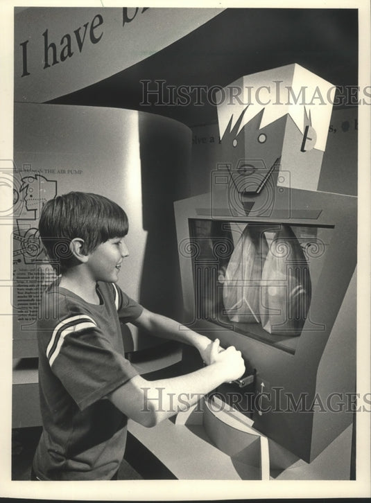 1987 Steve Kuhs at Discovery World's "Health is Wealth" exhibit-Historic Images