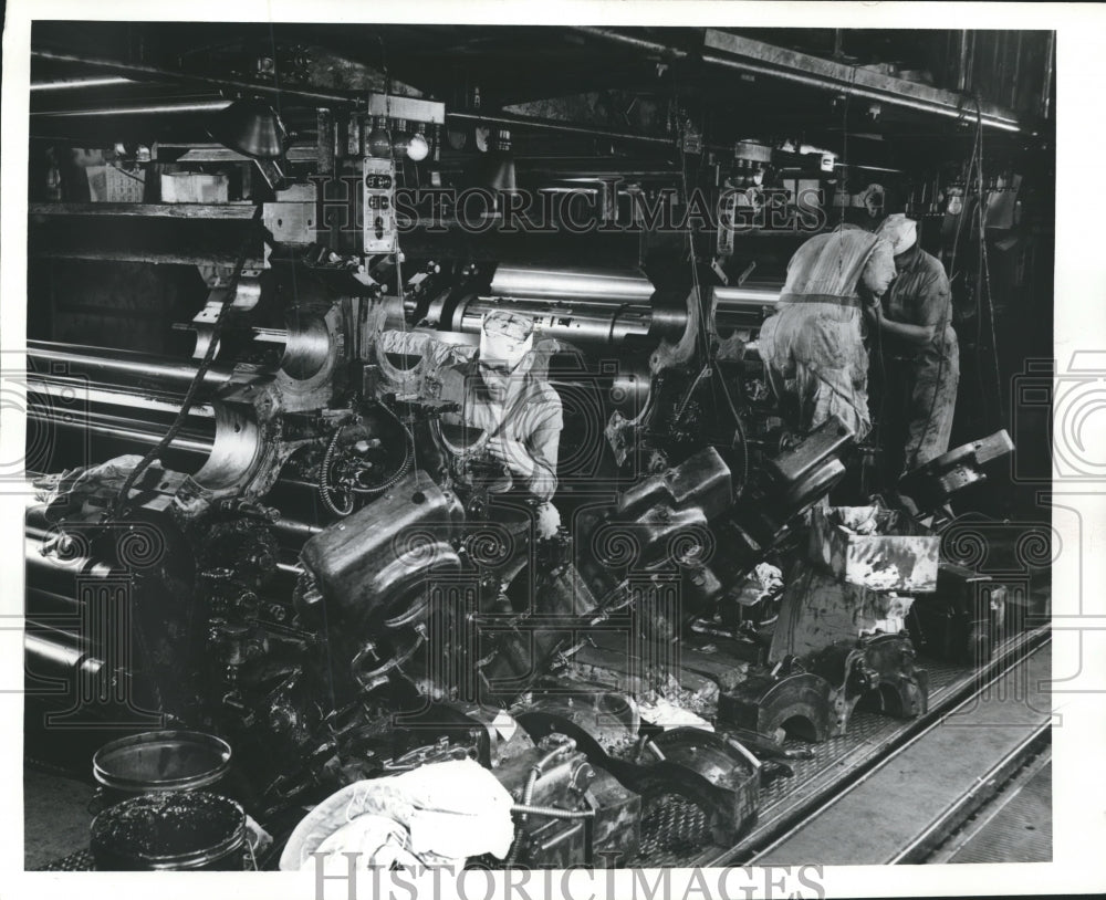 1952 Employees Tearing Down Press at Milwaukee Journal&#39;s Pressroom-Historic Images