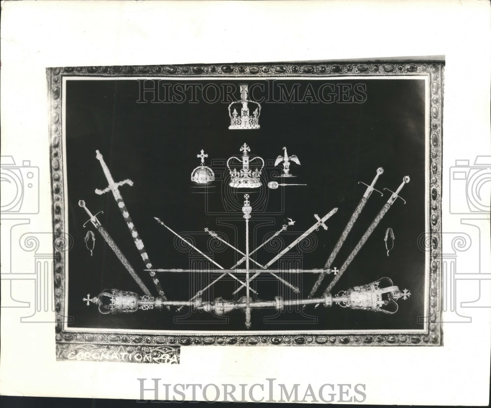 1937 Press Photo English Coronation Regalia - mjb00264-Historic Images