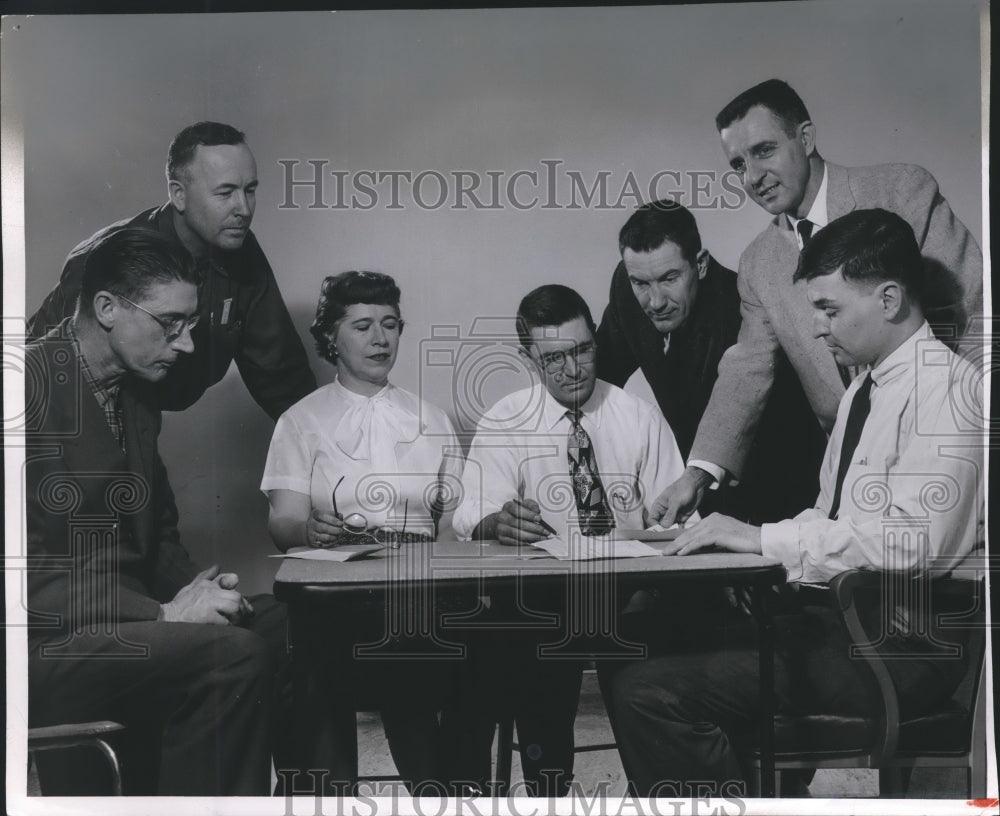 1957 Press Photo Milwaukee Journal Unitholders Council - Historic Images