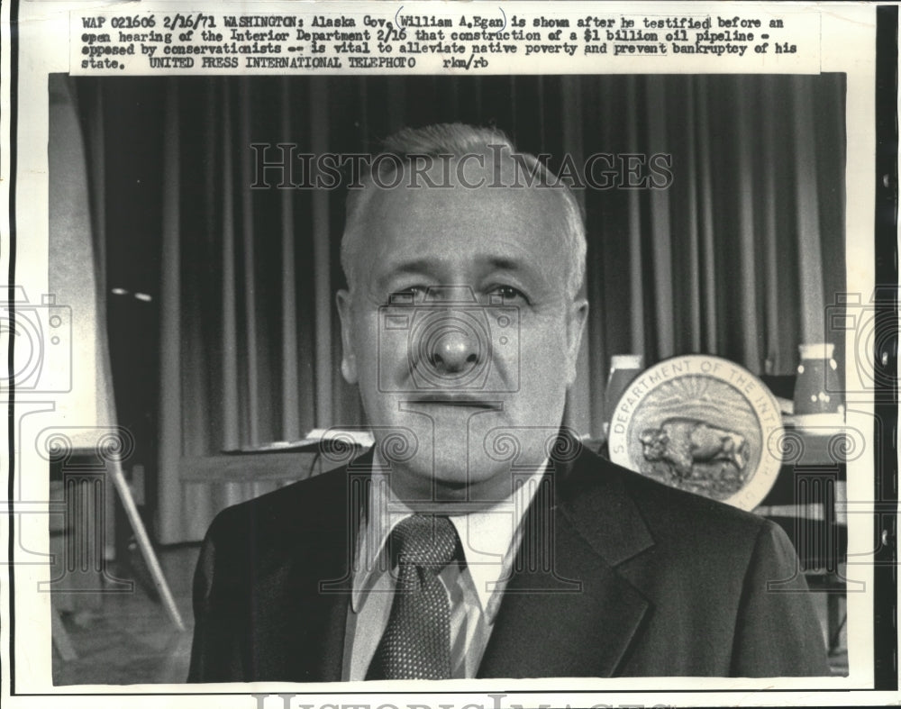 1971 Press Photo William Egan After Testifying for Alaskan Pipeline - Historic Images